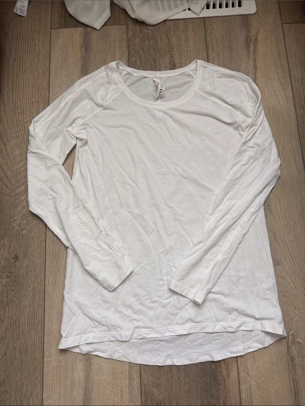 lululemon athletica Women's White Long-Sleeve Crew Top